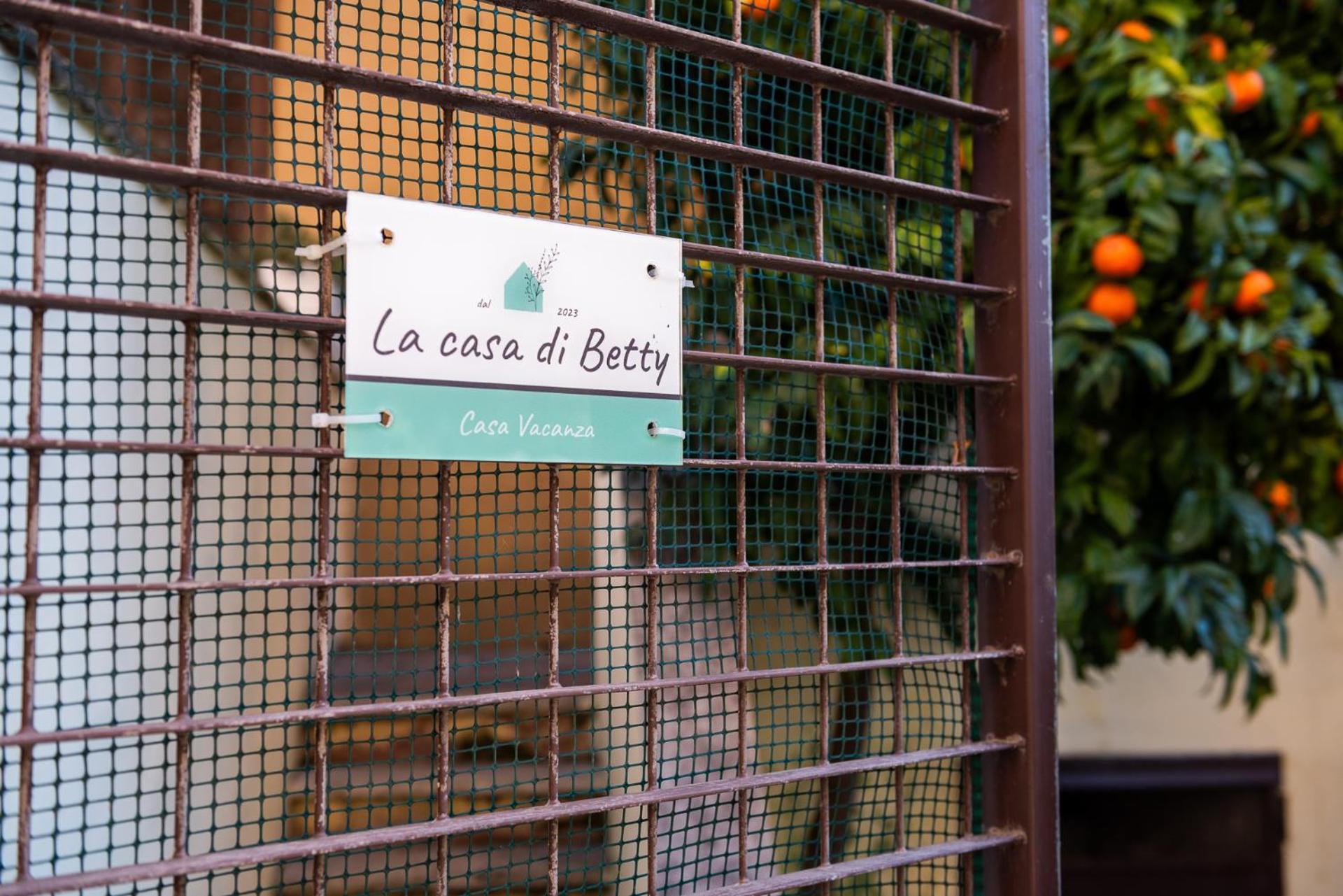 Willa La Casa Di Betty Lido di Ostia Zewnętrze zdjęcie